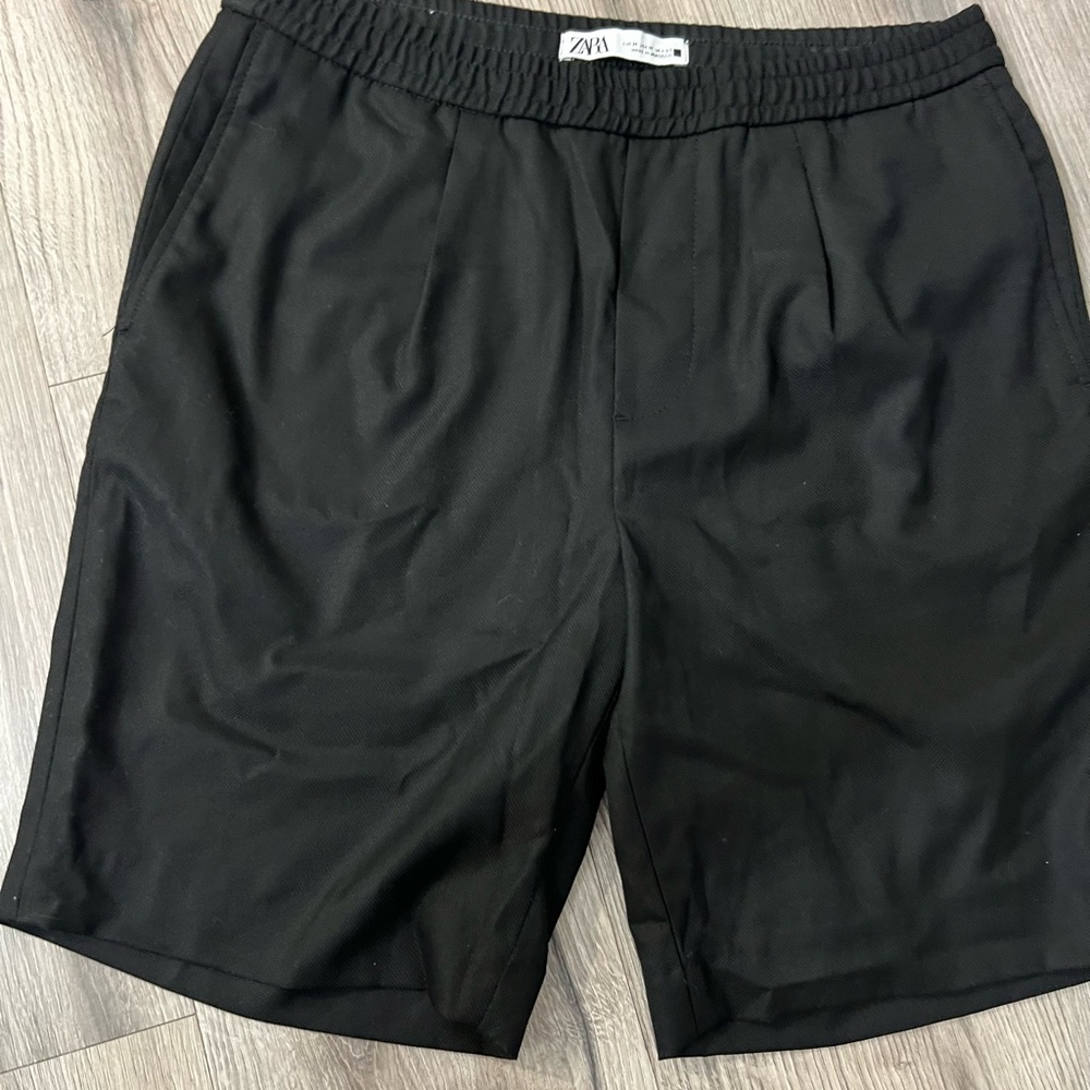 Zara Men's Classic Black Shorts